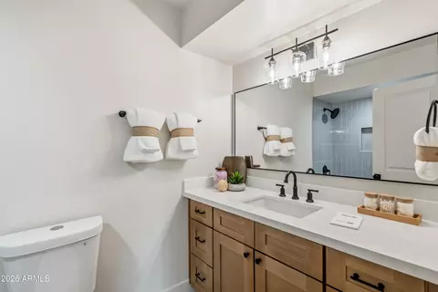 Bath - 4309 E Western Star Blvd, Phoenix, AZ 85044 photo 3 of 4