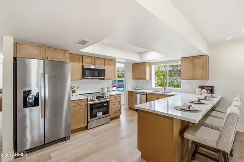 Kitchen - 4309 E Western Star Blvd, Phoenix, AZ 85044 photo 3 of 3