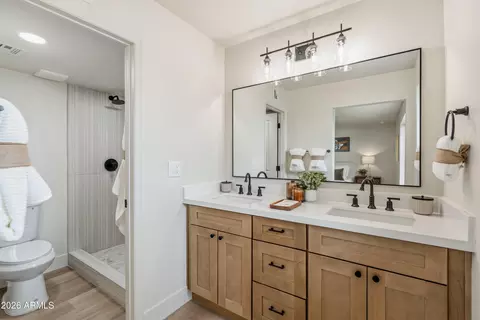 Bath - 4309 E Western Star Blvd, Phoenix, AZ 85044 photo 1 of 4