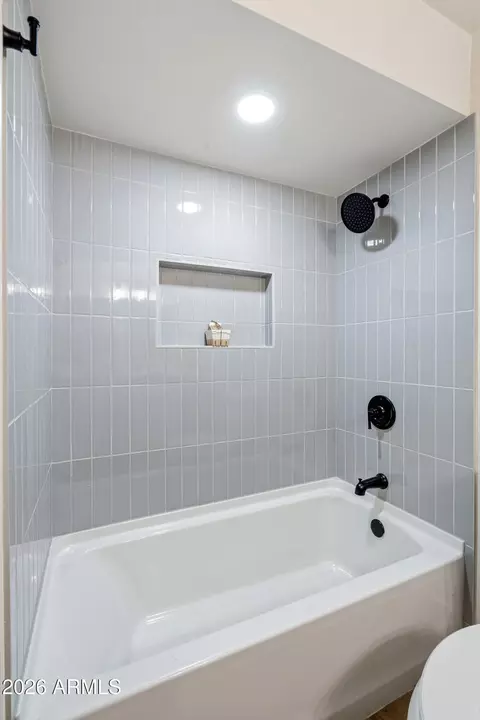 Bath - 4309 E Western Star Blvd, Phoenix, AZ 85044 photo 4 of 4