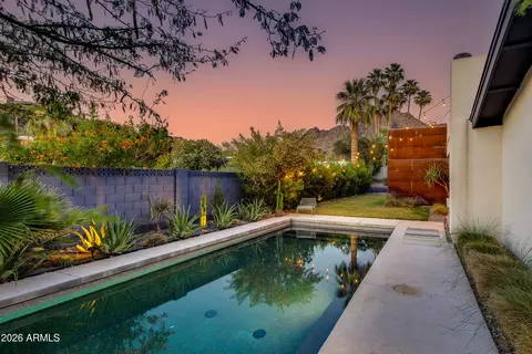 Exterior - 2022 E Gardenia Ave, Phoenix, AZ 85020 photo 2 of 5