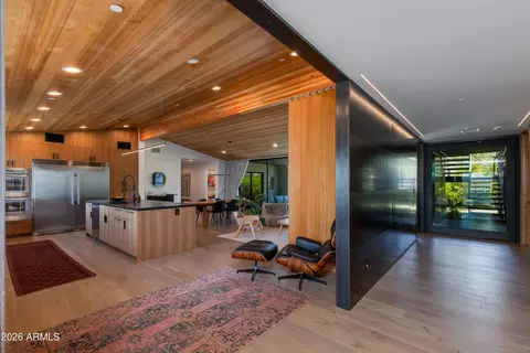 Entry Way - 2022 E Gardenia Ave, Phoenix, AZ 85020 photo 1 of 1