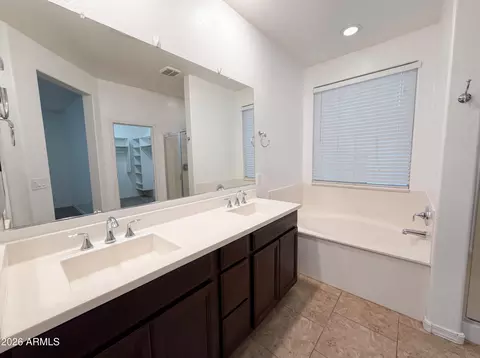 Bath - 112 E Bernie Ln, Gilbert, AZ 85295 photo 1 of 2