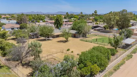View/Area - 2975 E Campbell Rd, Gilbert, AZ 85234 photo 6 of 14