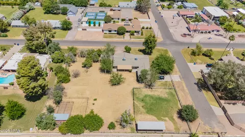 View/Area - 2975 E Campbell Rd, Gilbert, AZ 85234 photo 13 of 14