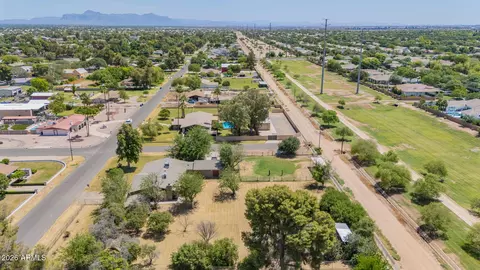 View/Area - 2975 E Campbell Rd, Gilbert, AZ 85234 photo 7 of 14