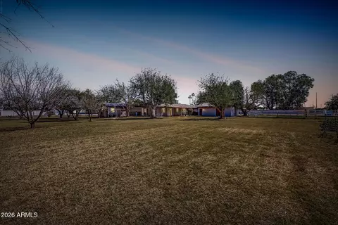 Exterior - 2975 E Campbell Rd, Gilbert, AZ 85234 photo 4 of 8