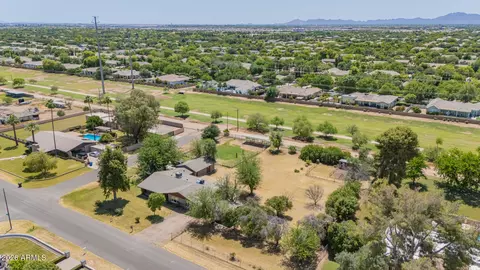 View/Area - 2975 E Campbell Rd, Gilbert, AZ 85234 photo 8 of 14