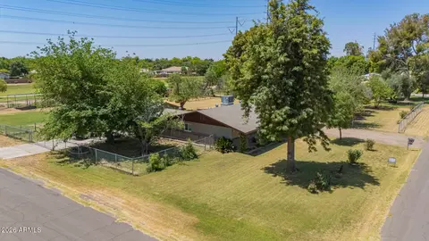 View/Area - 2975 E Campbell Rd, Gilbert, AZ 85234 photo 2 of 14