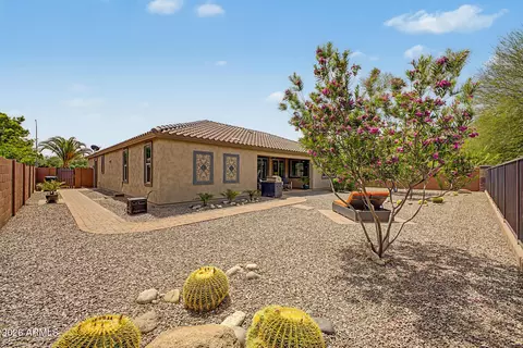 Exterior - 10934 E Reuben Cir, Mesa, AZ 85212 photo 5 of 8