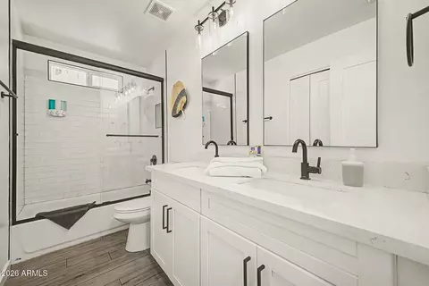 Bath - 801 E Todd Dr, Tempe, AZ 85283 photo 3 of 3