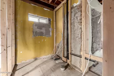Bath - 1423 E Coronado Rd, Phoenix, AZ 85006 photo 1 of 1
