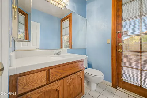 Bath - 1265 E Marconi Ave, Phoenix, AZ 85022 photo 1 of 6