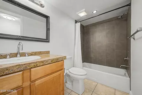 Bath - 2119 E Alameda Dr, Tempe, AZ 85282 photo 2 of 2