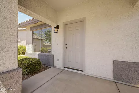 Exterior - 2554 E Morgan Ct, Gilbert, AZ 85295 photo 2 of 6