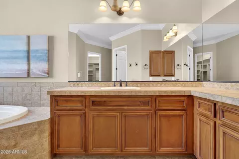 Bath - 4101 E Woodside Way, Gilbert, AZ 85297 photo 3 of 11