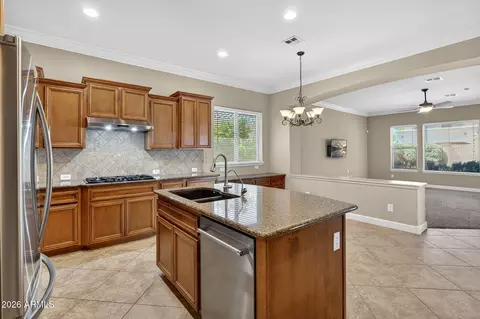 Kitchen - 4101 E Woodside Way, Gilbert, AZ 85297 photo 3 of 6