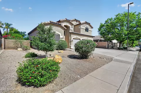 1414 S Sandstone St S, Gilbert, AZ 85296