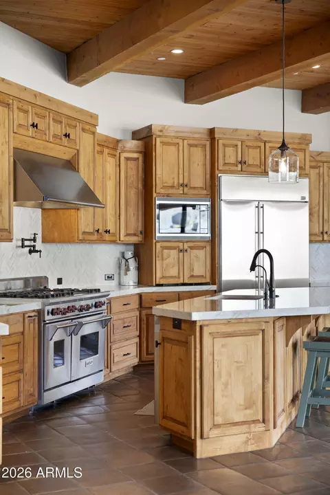 Kitchen - 14616 S 1st St, Phoenix, AZ 85048 photo 10 of 11