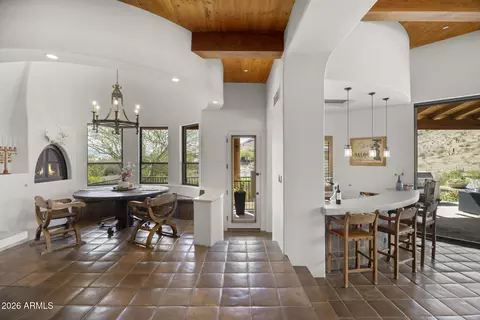 Dining - 14616 S 1st St, Phoenix, AZ 85048 photo 7 of 10