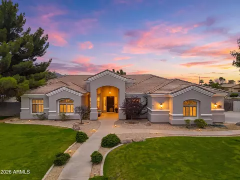 2695 E Country Shadows Ct, Gilbert, AZ 85298