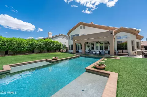Exterior - 1442 E Catamaran Dr, Gilbert, AZ 85234 photo 14 of 28