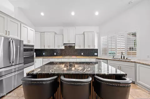 Kitchen - 1442 E Catamaran Dr, Gilbert, AZ 85234 photo 4 of 9