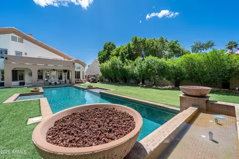 Exterior - 1442 E Catamaran Dr, Gilbert, AZ 85234 photo 12 of 28