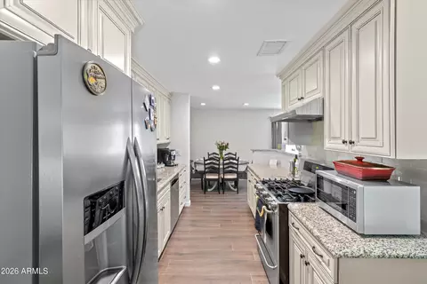 Kitchen - 3416 E Amelia Ave, Phoenix, AZ 85018 photo 3 of 3