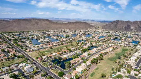 5812 W Del Lago Cir, Glendale, AZ 85308
