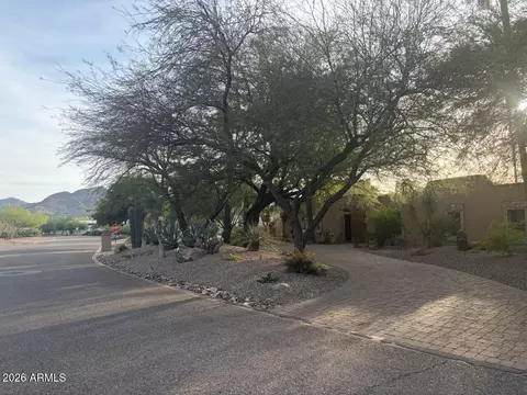 9302 N Ironwood Dr, Paradise Valley, AZ 85253