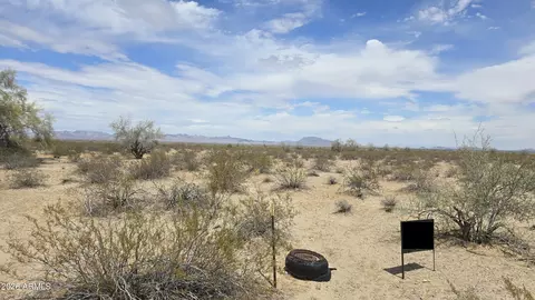 0 N 571 Ave #-, Tonopah, AZ 85354