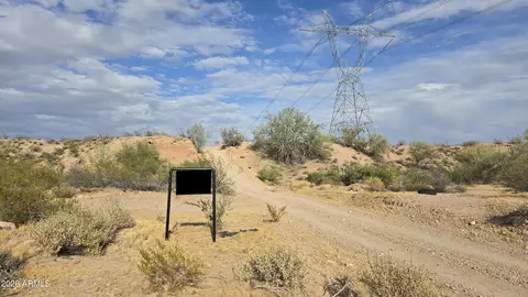 300 W Nn W Dove Valley Rd #-, Wittmann, AZ 85361
