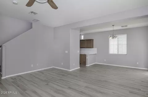 Living - 856 S Colonial Dr, Gilbert, AZ 85296 photo 3 of 4