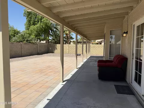 Exterior - 329 W Brisa Dr, Gilbert, AZ 85233 photo 4 of 8