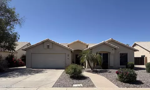 Exterior - 329 W Brisa Dr, Gilbert, AZ 85233 photo 3 of 8