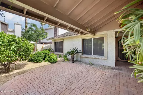Exterior - 975 E Lobster Trap Ln, Tempe, AZ 85283 photo 3 of 11