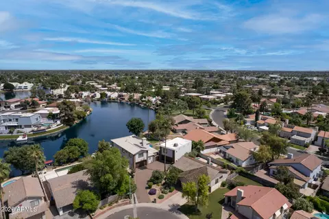 View/Area - 975 E Lobster Trap Ln, Tempe, AZ 85283 photo 2 of 9