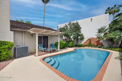 Exterior - 975 E Lobster Trap Ln, Tempe, AZ 85283 photo 6 of 11