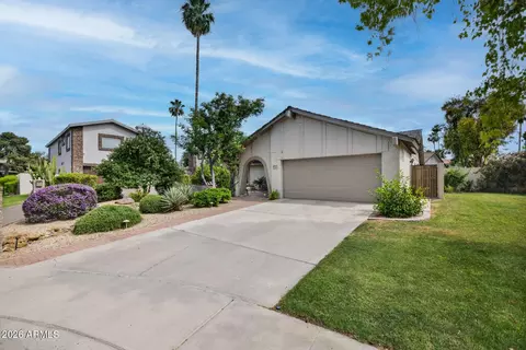 Exterior - 975 E Lobster Trap Ln, Tempe, AZ 85283 photo 2 of 11
