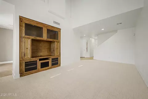 Living - 1024 E Frye Rd #1065, Phoenix, AZ 85048 photo 3 of 3