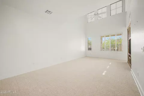 Living - 1024 E Frye Rd #1065, Phoenix, AZ 85048 photo 1 of 3