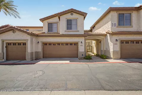 Exterior - 1024 E Frye Rd #1065, Phoenix, AZ 85048 photo 1 of 15