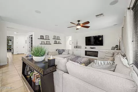10453 W El Cortez Pl, Peoria, AZ 85383
