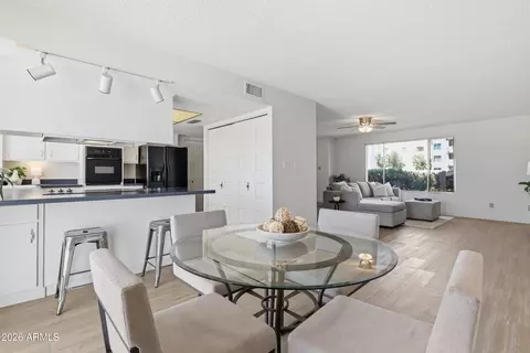 4713 W Northern Ave, Glendale, AZ 85301