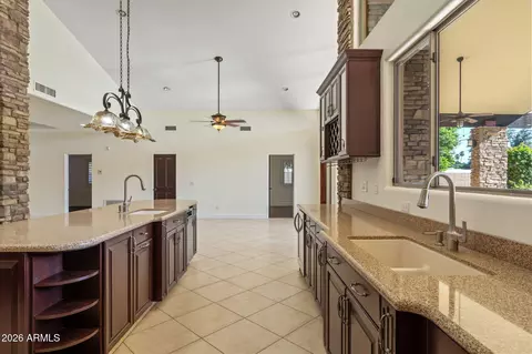 Kitchen - 1435 E Rancho Dr, Phoenix, AZ 85014 photo 6 of 6