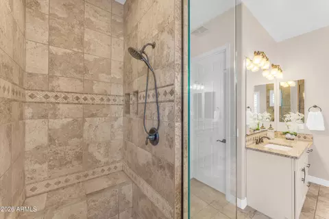 Bath - 6834 S Jacqueline Way, Gilbert, AZ 85298 photo 4 of 5