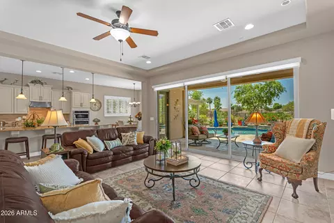 Living - 6834 S Jacqueline Way, Gilbert, AZ 85298 photo 1 of 7