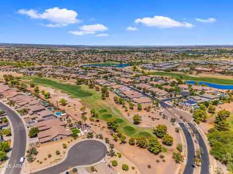 View/Area - 6834 S Jacqueline Way, Gilbert, AZ 85298 photo 3 of 11