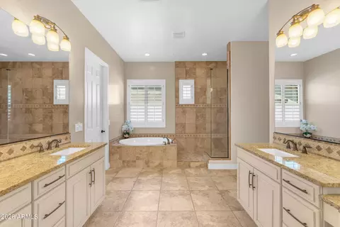 Bath - 6834 S Jacqueline Way, Gilbert, AZ 85298 photo 1 of 5